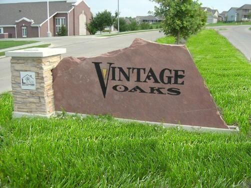 Vintage Oaks Image